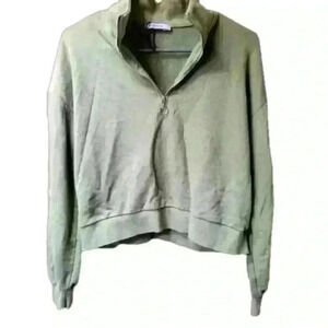 Astradivarius 1/4 zip crop top sweater Woman's sz xs sage green